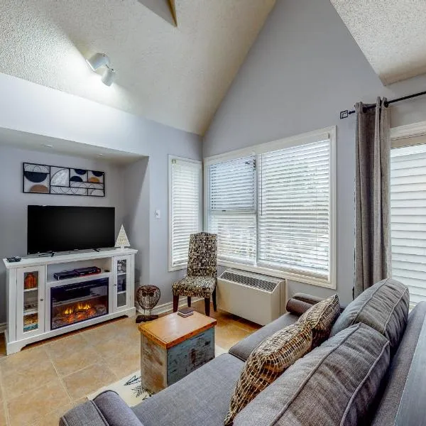 Condo 110 at North Creek Resort, hotel u gradu Blu Mauntins