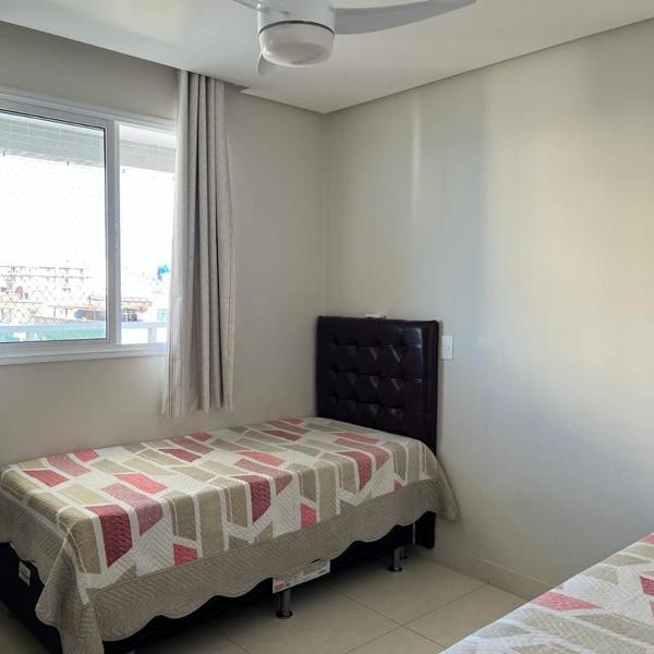 apartamento praia do morro com ar condicionado - beira mar - Foto 2