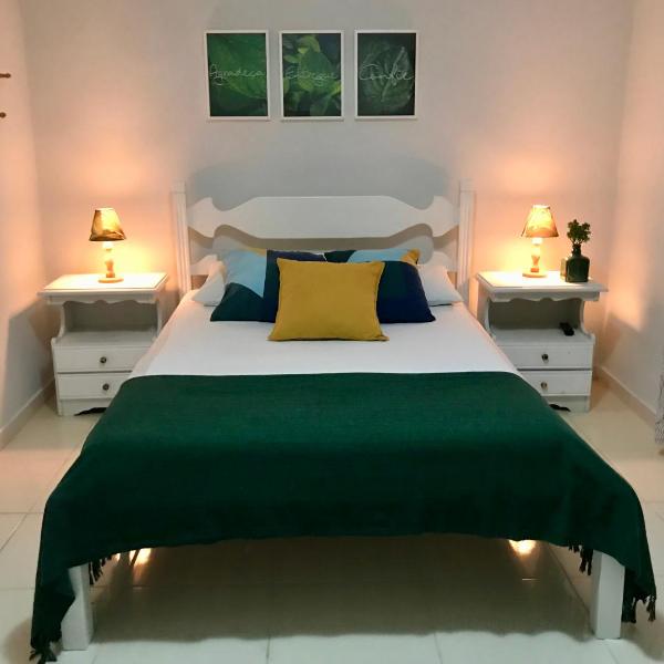 3 QUARTOS,10 min a pé Praia Grande, GARAGEM 3 carros, Churrasqueira, Wi-Fi e Cozinha Completa - Foto 5