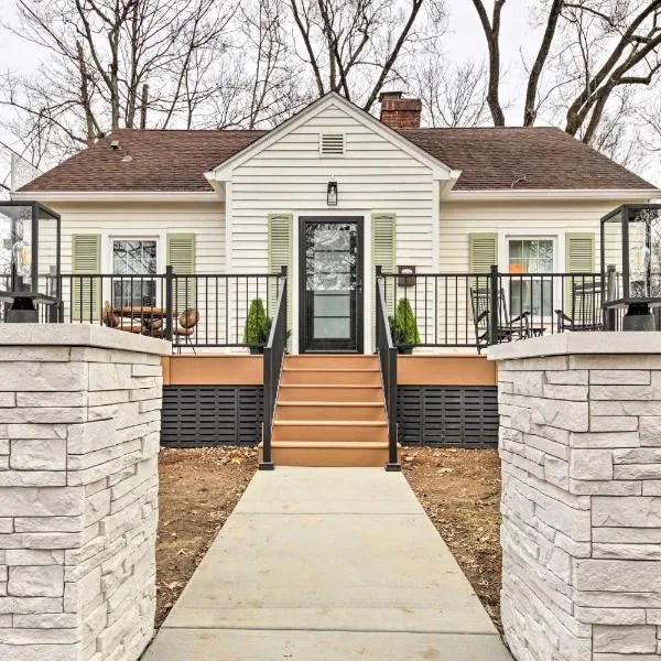 Renovated Bloomington Home - Steps to Campus!, hotel in Bloomington