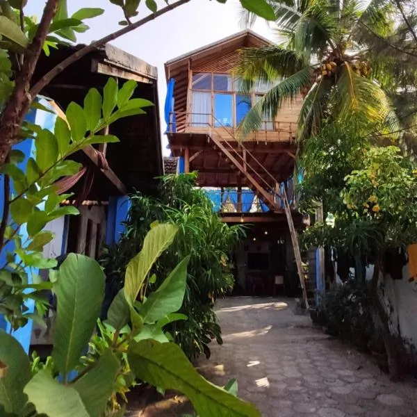 Surf Beach Hotel, hotel in Panama