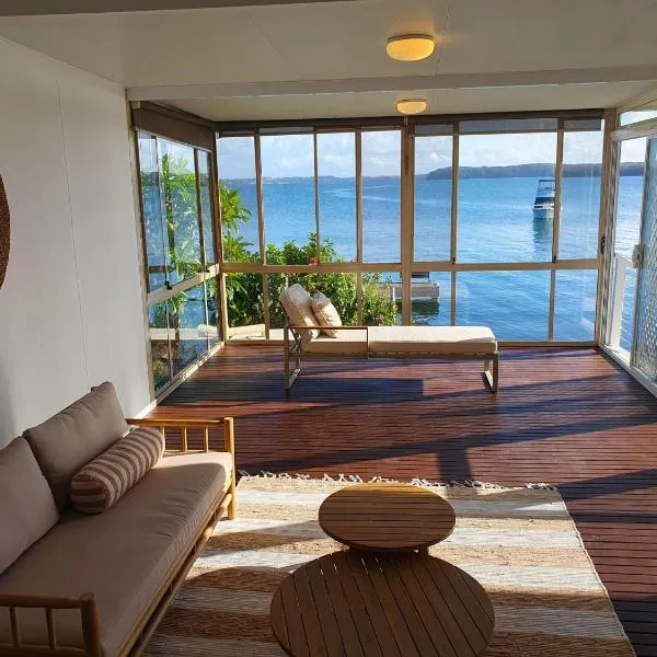 Kabine Waterfront Lakehouse in Sunshine, hotel v destinaci Summerland Point