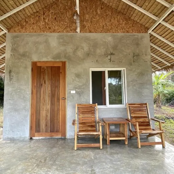 Groovy Bungalows Koh Phayam, hotel in Ko Phayam