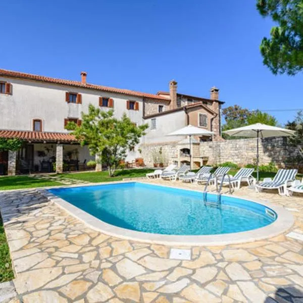 Villa Santina near Poreč, hotel Radovaniban