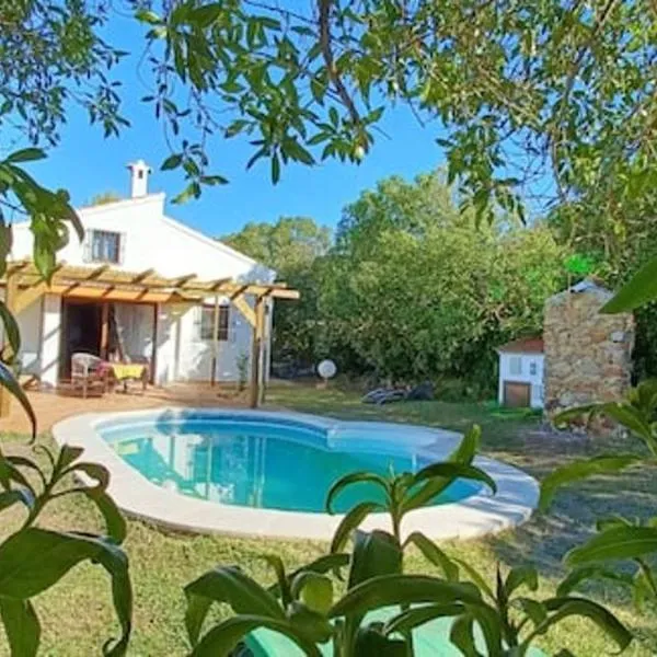 Casa El Almendro, hotel v destinaci El Gastor