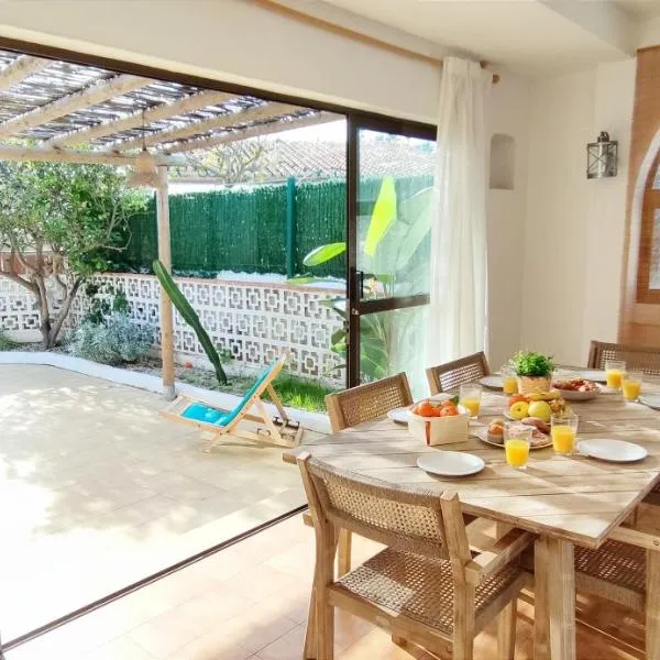 Bungalow del Mar, hotel a Dénia