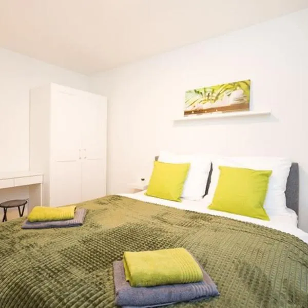 Deluxe City Apartment with balcony! Free Garage Parking included!, hôtel à Vienne