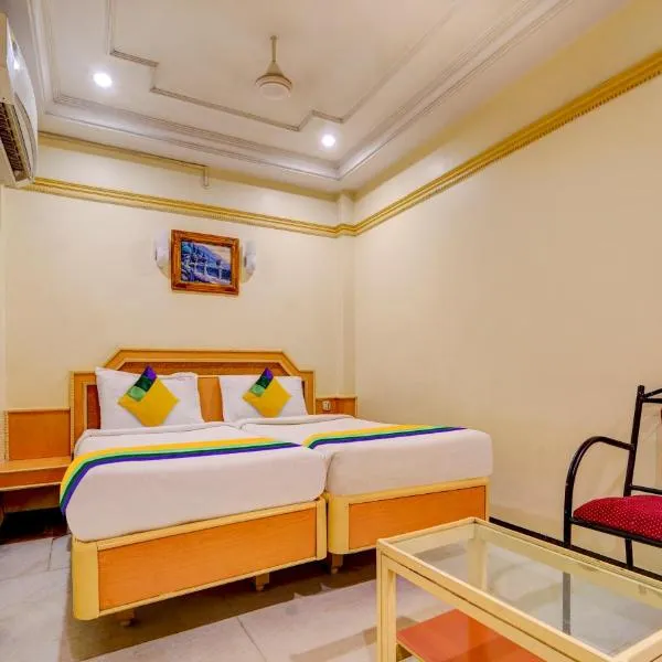Itsy By Treebo - Coastal Grand Sathyam, hotel in Fort