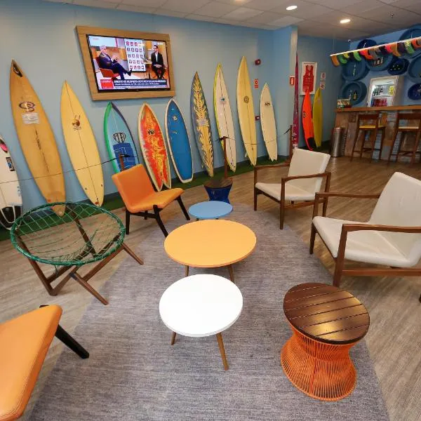 Delphin Surf Hotel, hotel no Guarujá