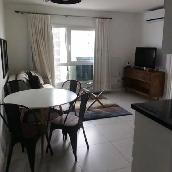 Lux Tower Departamento 2 ambientes, hotel em Punta del Este