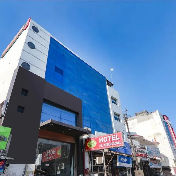 FabHotel PS International, hotel en Transport Nagar