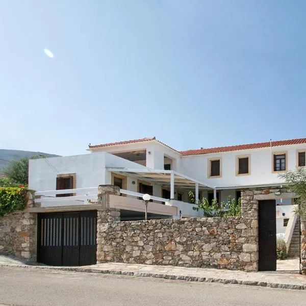 Alekos Studios, hótel í Diakofti