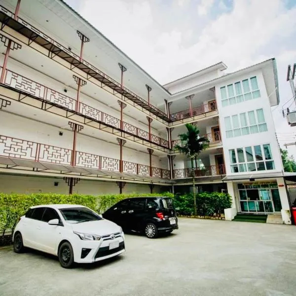 INN Kham Apartment, hotel v destinaci Chiang Mai