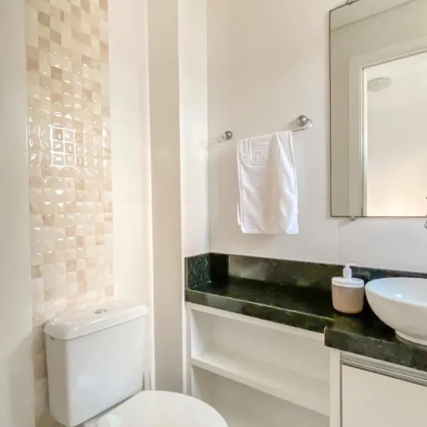 Apto Praia Brava : 2 suítes, hotel in Itajaí