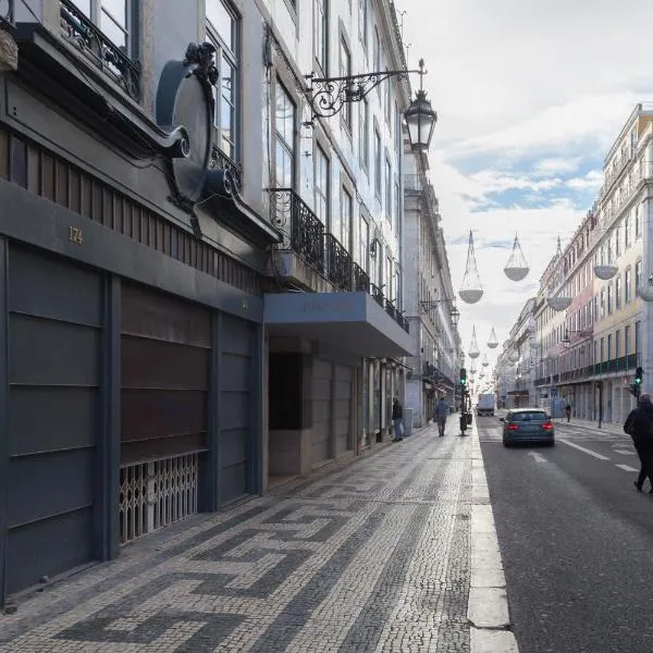 FLH Downtown Marble Apartment