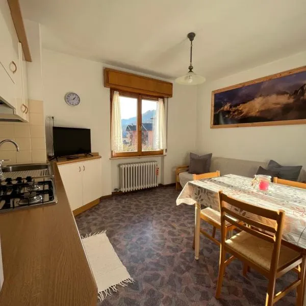 DOLOMITI HOUSE 8, hotel v destinácii Fiera di Primiero