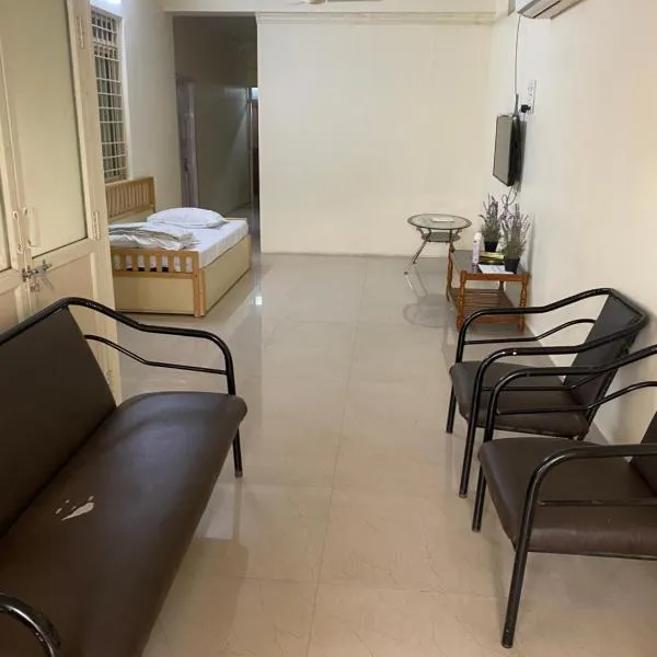 Simhagiri Holiday Inn, hotel in Visakhapatnam