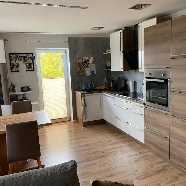 Wohnhaus City Süd, hotel in Herzogsdorf