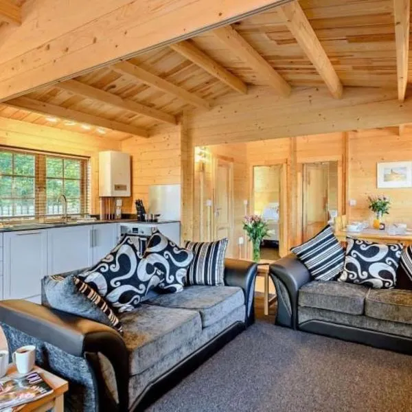 Hulver Lodge, Snape, Suffolk., hotel in Snape
