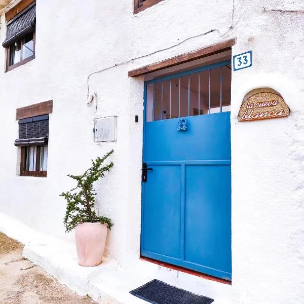 La Cueva Blanca, hotel in Alcalá del Júcar