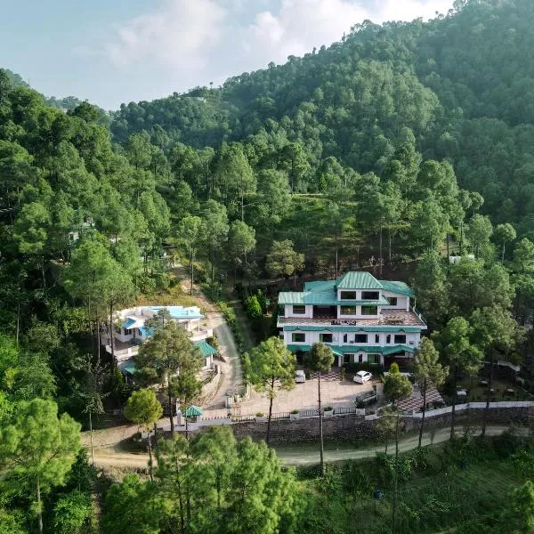 Pineland Resorts & Chalets Kasauli, hotel v destinaci Kasauli
