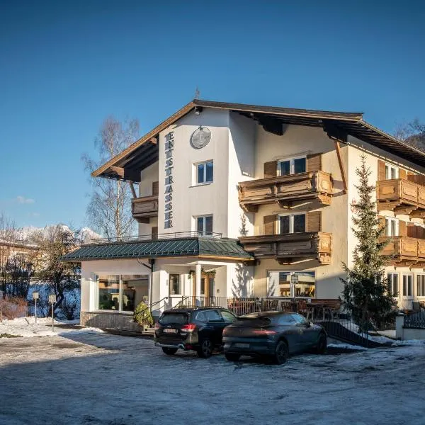 Hotel Garni Entstrasser, hótel í Kitzbuhel