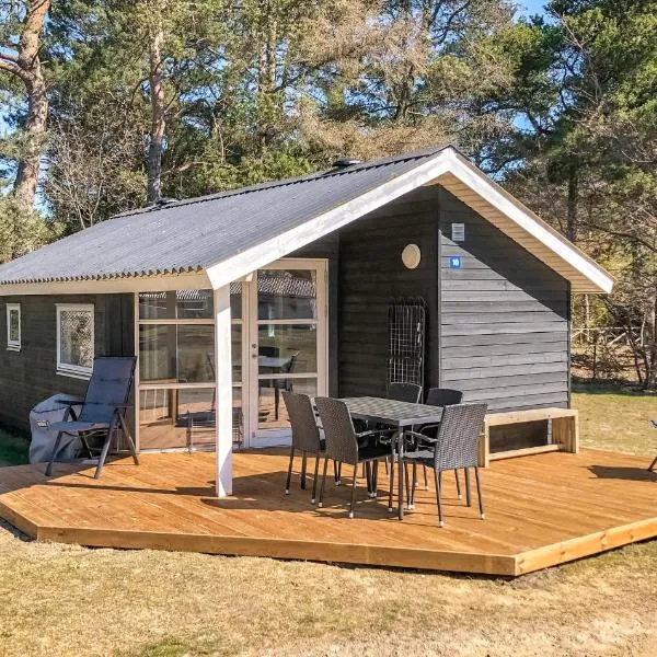 A Nice Home In Nexø With 2 Bedrooms And Wifi, hotel v destinaci Neksø