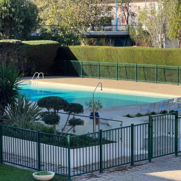T2 avec Véranda et Piscine à Mandelieu La Napoule, hotel Mandelieu-la-Napoule-ban