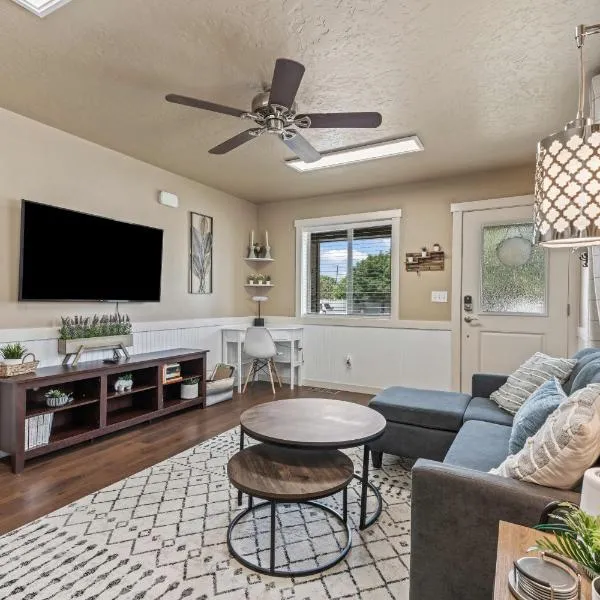 Smart Comfort 2 bed 2 bath near College of Idaho, hotel v destinaci Caldwell