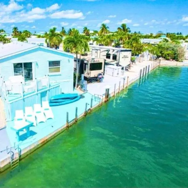 NAUTILUS...ocean front cottage retreat ~, hotel v destinaci Cudjoe Key