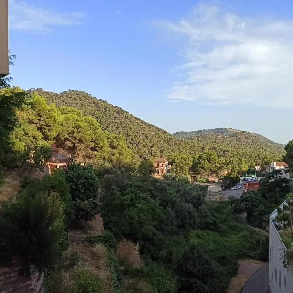 Apartamento en Serra con preciosas vistas., hotel v mestu Serra