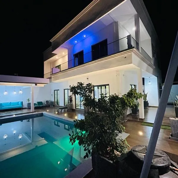 VILLA NAYFAL, hotel in Saly Portudal
