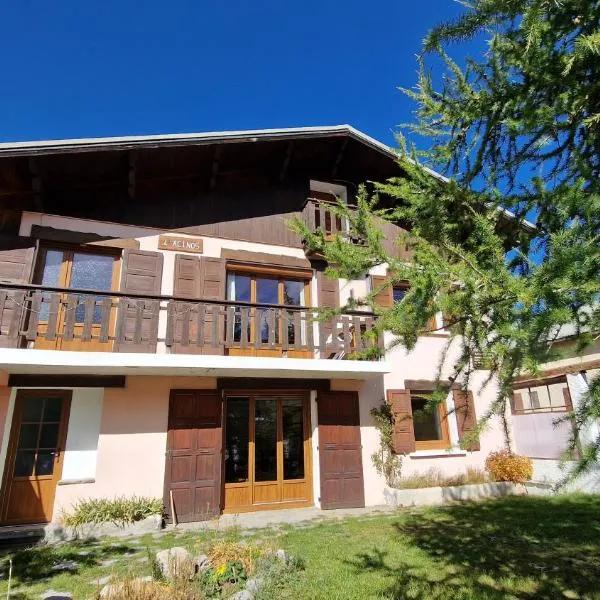 Chalet l'Acinos – hotel w mieście Montgenèvre