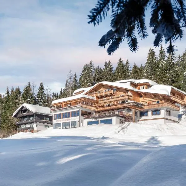 Frieden DAS Alpine Panorama Hotel、Pillのホテル