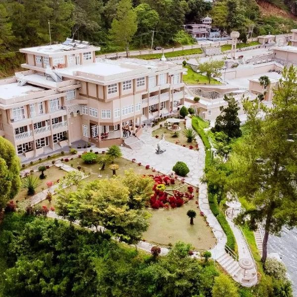 Portola Grand Renggali Hotel Takengon, hotel v destinaci Takengon
