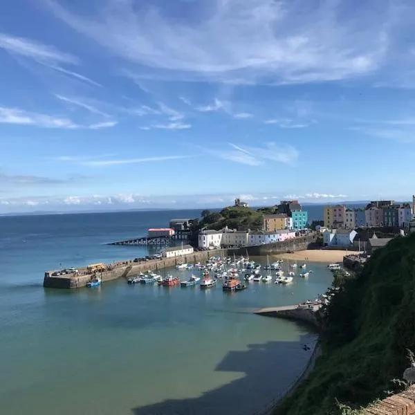 Great Offer 2 bed Tenby flat free parking, hotel in Tenby