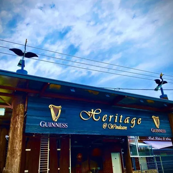 Heritage House Windcave Bar & Stay, hotel v destinaci Bau