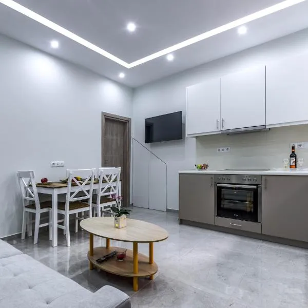 Renovated 2BD house close to Pireus port, hotell sihtkohas Piraeus