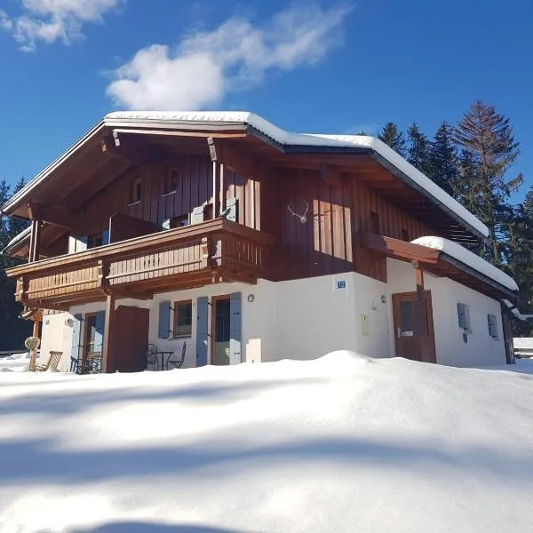 Casa Cubana - Schönes und komfortables Ferienhaus am Waldrand, hotel i Lechbruck