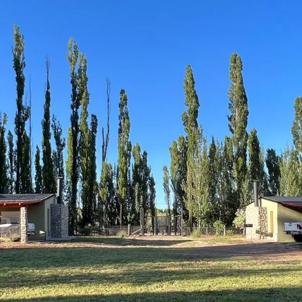 Cabañas Amanecer de Montaña, hotel v mestu Malargüe