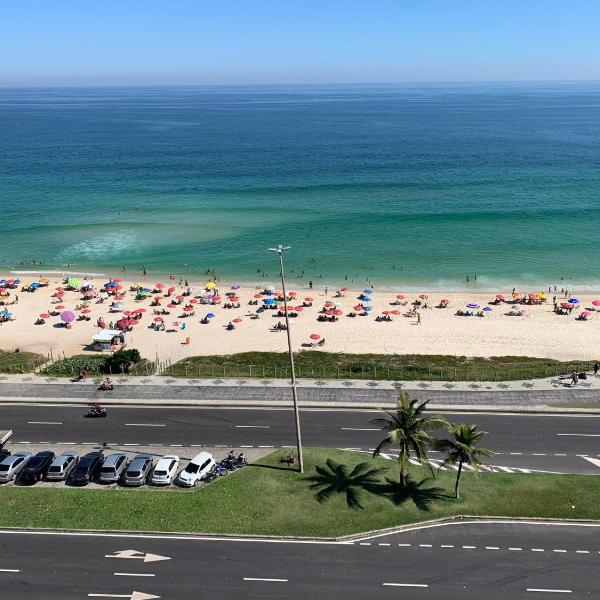 Apart hotel em frente à praia da Barra da Tijuca, vista total para o mar