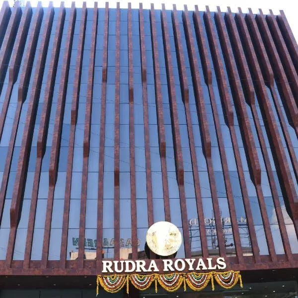 Rudra Royals, hôtel à Ãsgaon