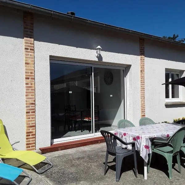 Maison plain pied a 10 mn de la plage en campagne, hotel v destinaci Saint Malo