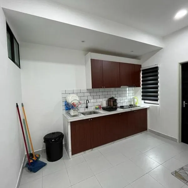 Sure Stay Homestay, hótel í Simpang Ampat