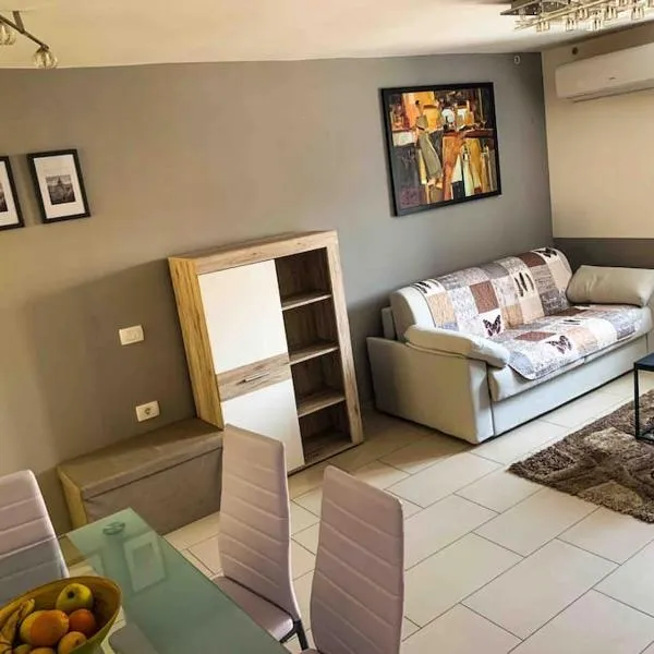 Apartment Izolanka / Great Location / Best Sea and City View, hotel v destinaci Izola