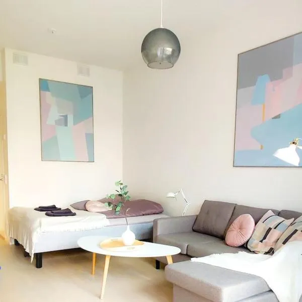 New studio Pastel near Helsinki airport in Kivistö, ξενοδοχείο σε Klaukkala