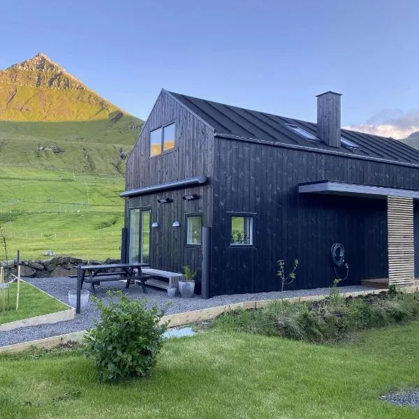 Viesnīca Okkara summarhús við Gjógv - Luxury cottage - Unique location pilsētā Ljósá