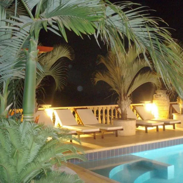 Sun Set Suite Villa: Peyia şehrinde bir otel