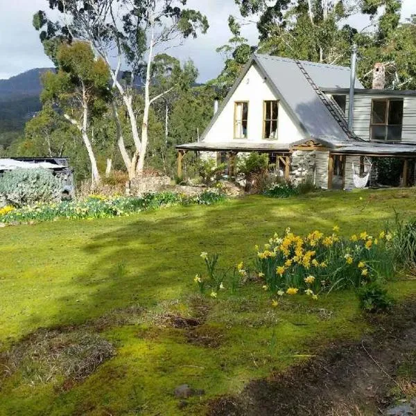 The Stone Cottage - Bruny Island, hotel in Barnes Bay