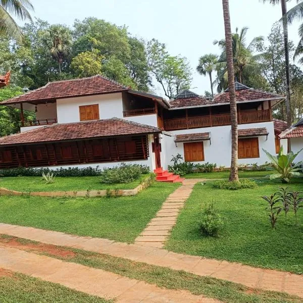 Kalappura Farm House Heritage, hotel en Lakkidi